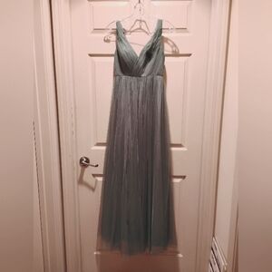 Elegant Green Evening Gown ZipBack Sleeveless Deep V-neck Back-Front Fit-Flare 0